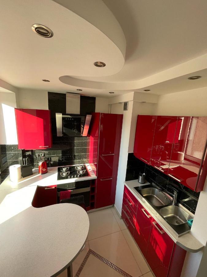 Luxury Red Apartment By Marta Radom Kültér fotó