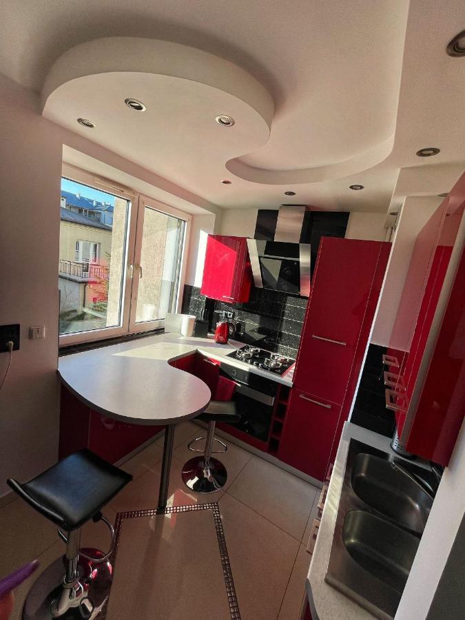 Luxury Red Apartment By Marta Radom Kültér fotó